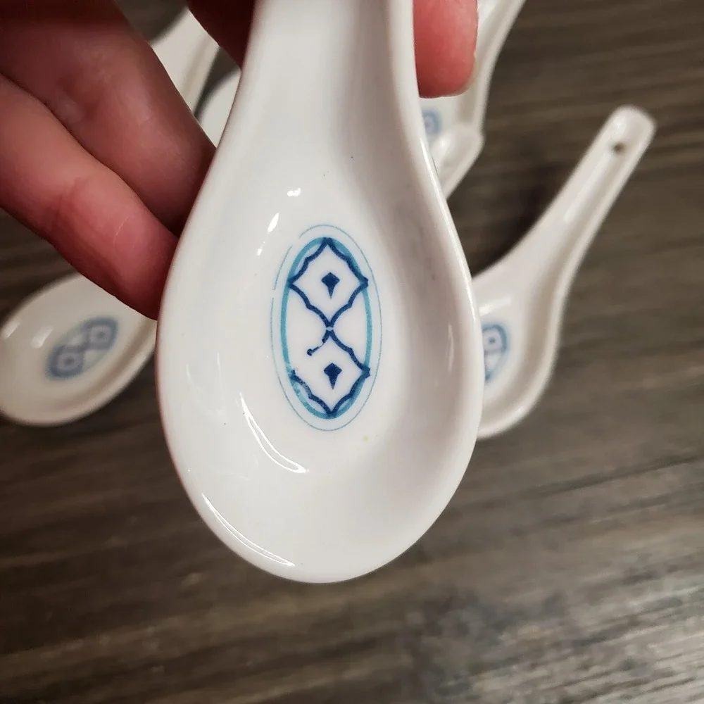Appetizer Serving Set Of‎ 8 Porcelain Chinese Soup Spoons Blue Diamond Print